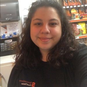 Meet your Posher, Celeste